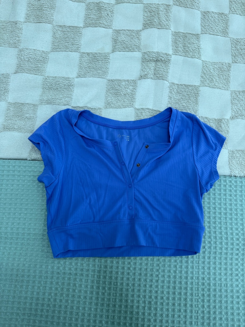 OFFLINE By Aerie Real Me Henley Neck Cropped T- Shirt Blue Button Size‎ M
